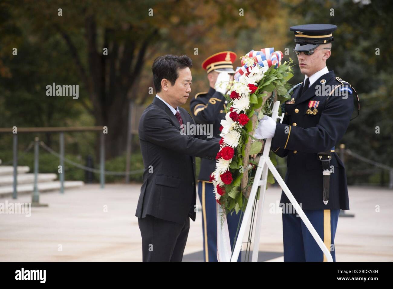 Gyeonggi Province Governor laid a wreath at the Tomb of the Unknown Soldier in Arlington National Cemetery Stock Photo