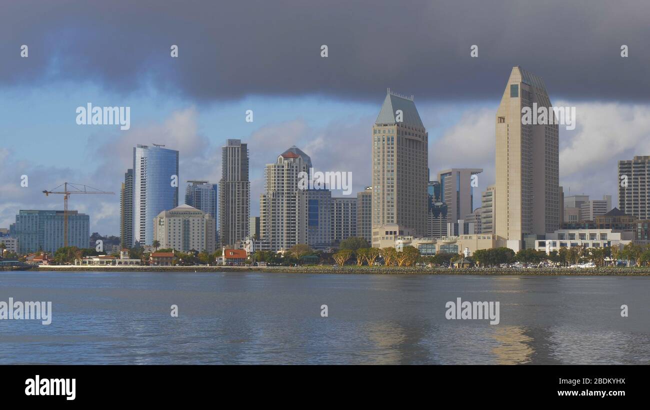 Skyline san diego wide hi-res stock photography and images - Alamy