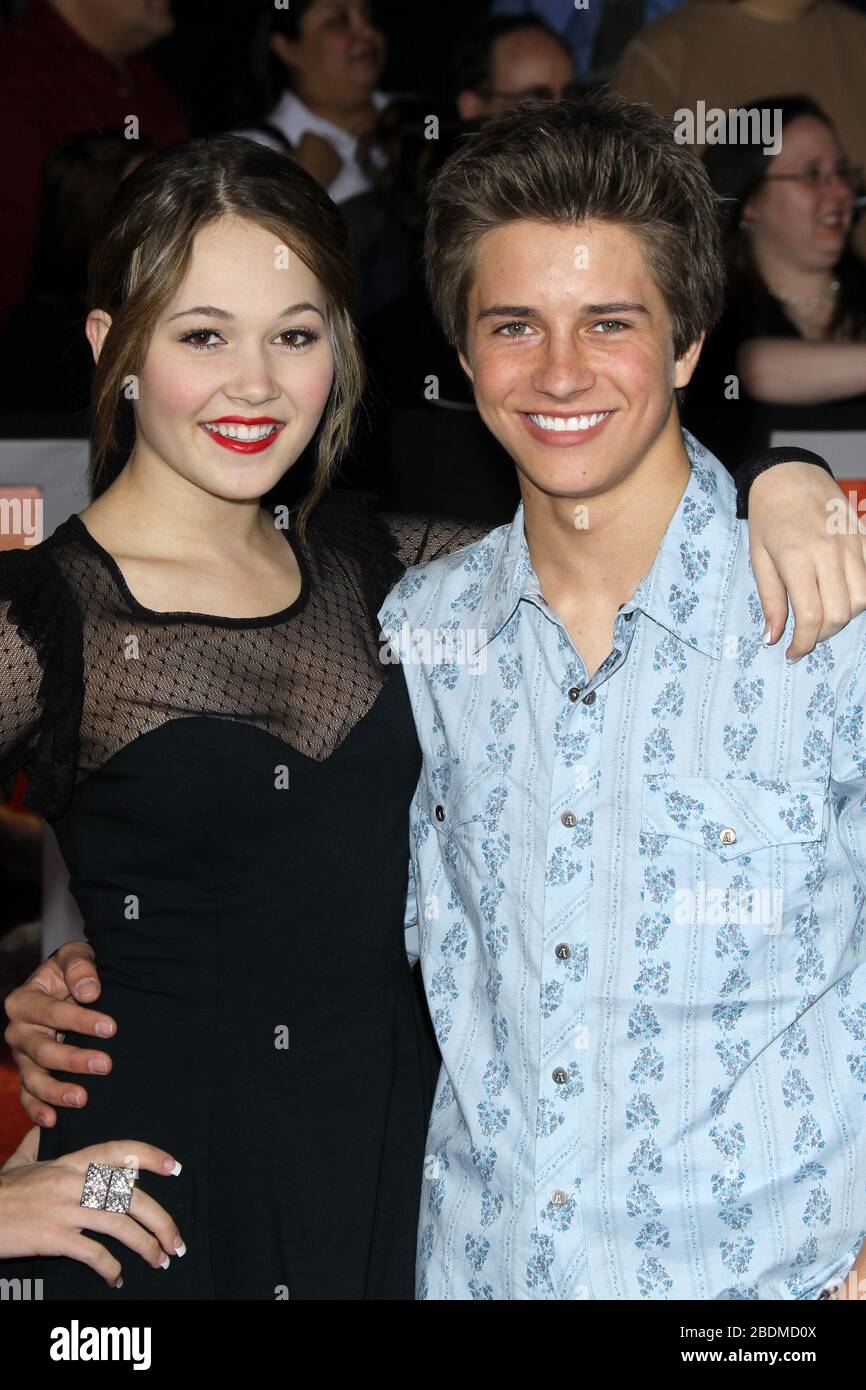 February 22, 2012, Los Angeles, CA, USA: LOS ANGELES - FEB 22:  Kelli Berglund, Billy Unger at the  ''John Carter'' Premiere at the Regal LA Live on February 22, 2012 in Los Angeles, CA12 (Credit Image: © Kay Blake/ZUMA Wire) Stock Photo