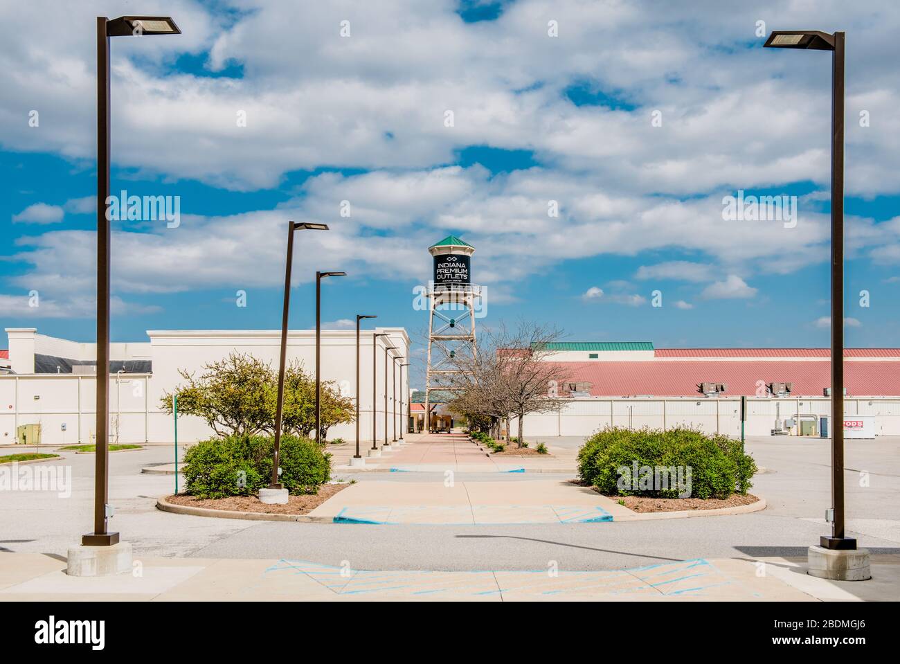 The abandoned Indiana Preumium Outlets mall in Edinburgh, Indiana Stock