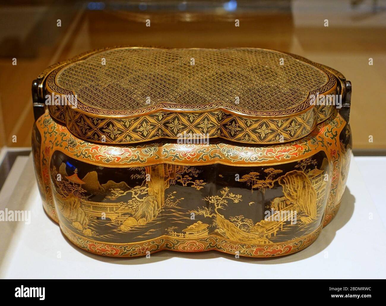 Gold Pigments High Resolution Stock Photography and Images - Alamy