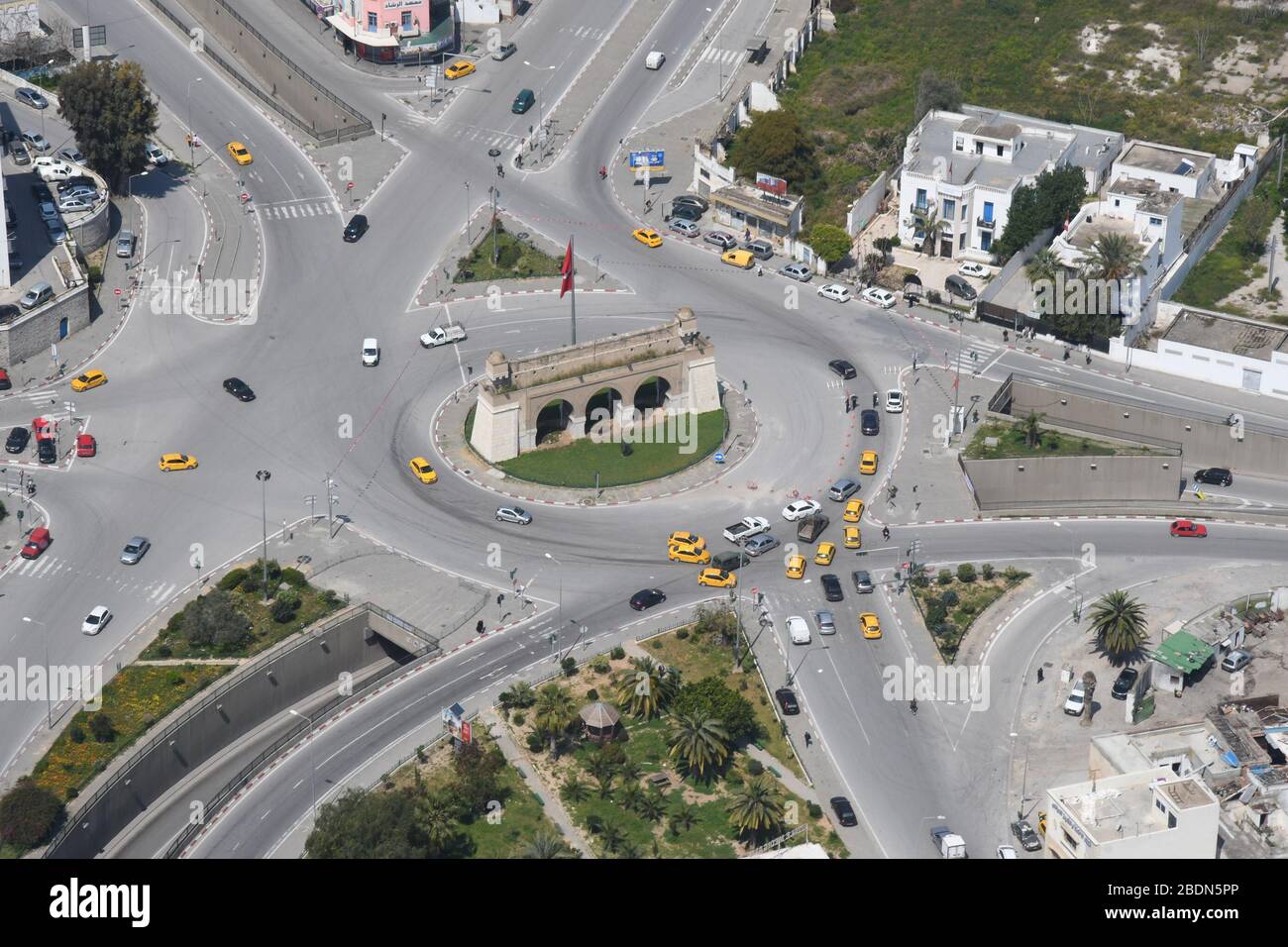 (200409) -- BEIJING, April 9, 2020 (Xinhua) -- Aerial photo taken on April 8 shows the streets in Tunis, Tunisian. (Photo by Adele zzine/Xinhua) Stock Photo