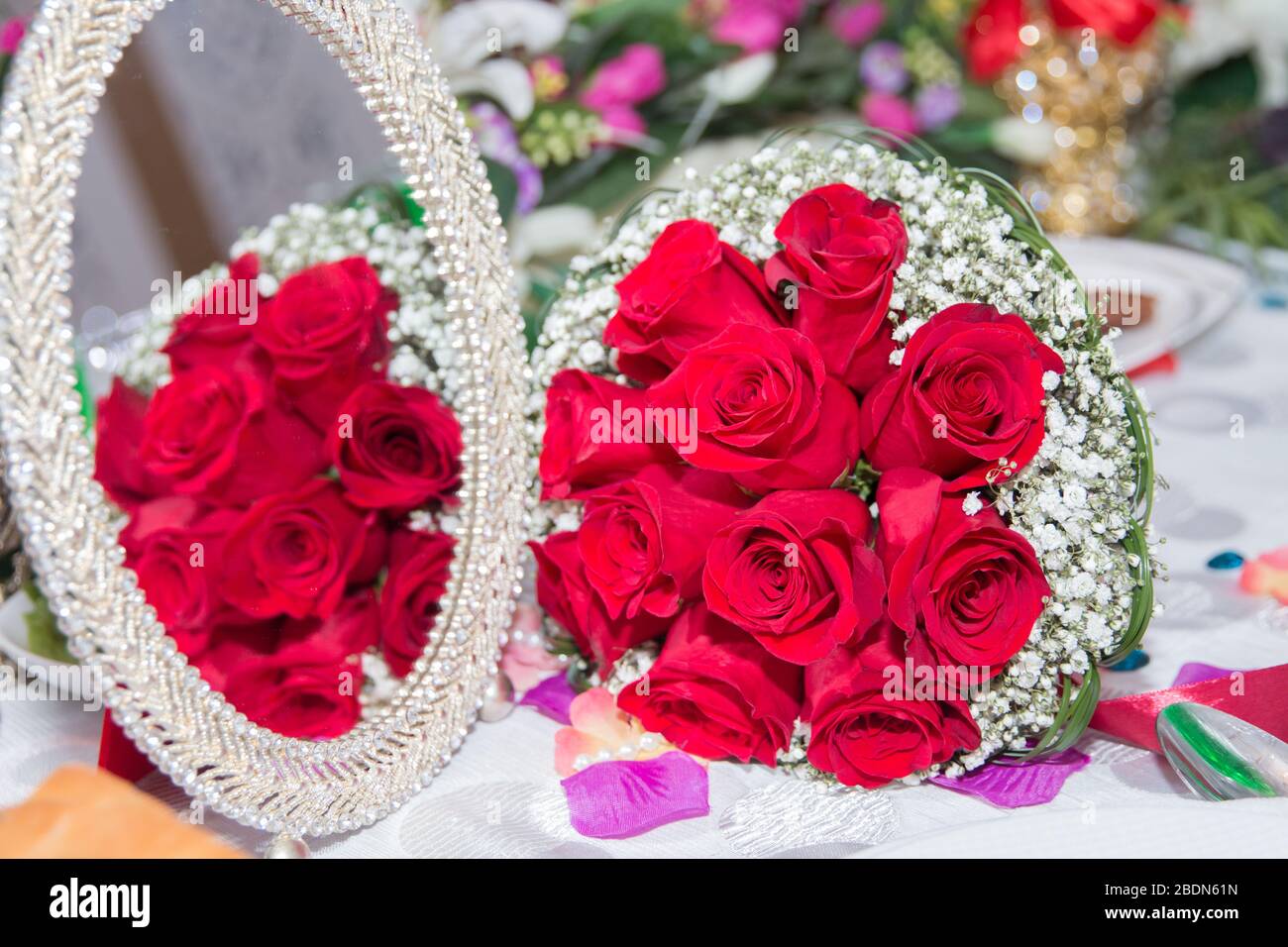 Dress the wedding gown. The mirror of the rose is mirror . the opposite