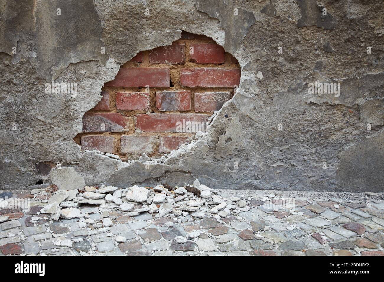 Brick Wall With Hole Images – Browse 202,048 Stock Photos, Vectors