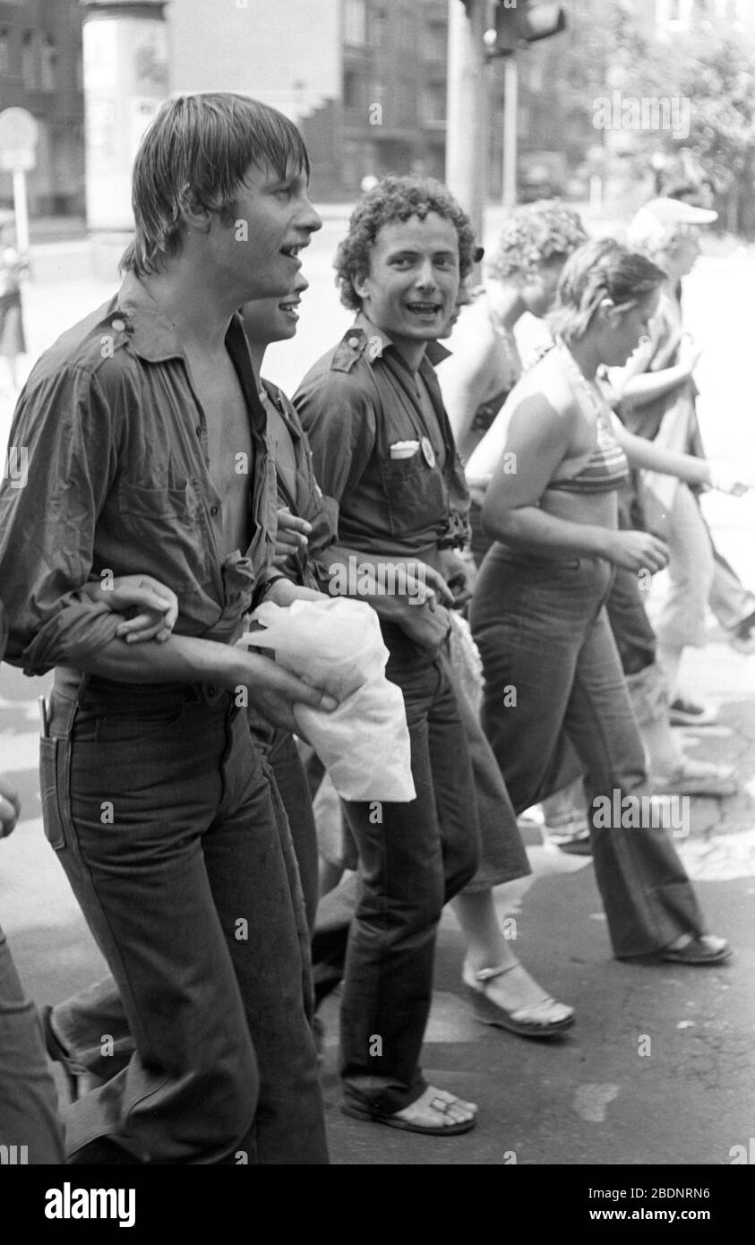 02 June 1979, Saxony, Berlin: March past Erich Honecker - At