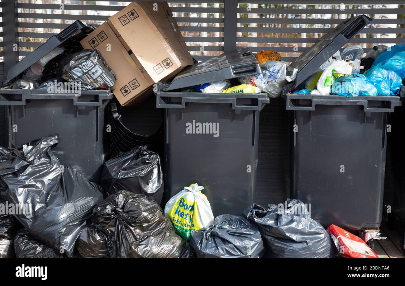 Overfilling trash bin hires stock photography and images Alamy