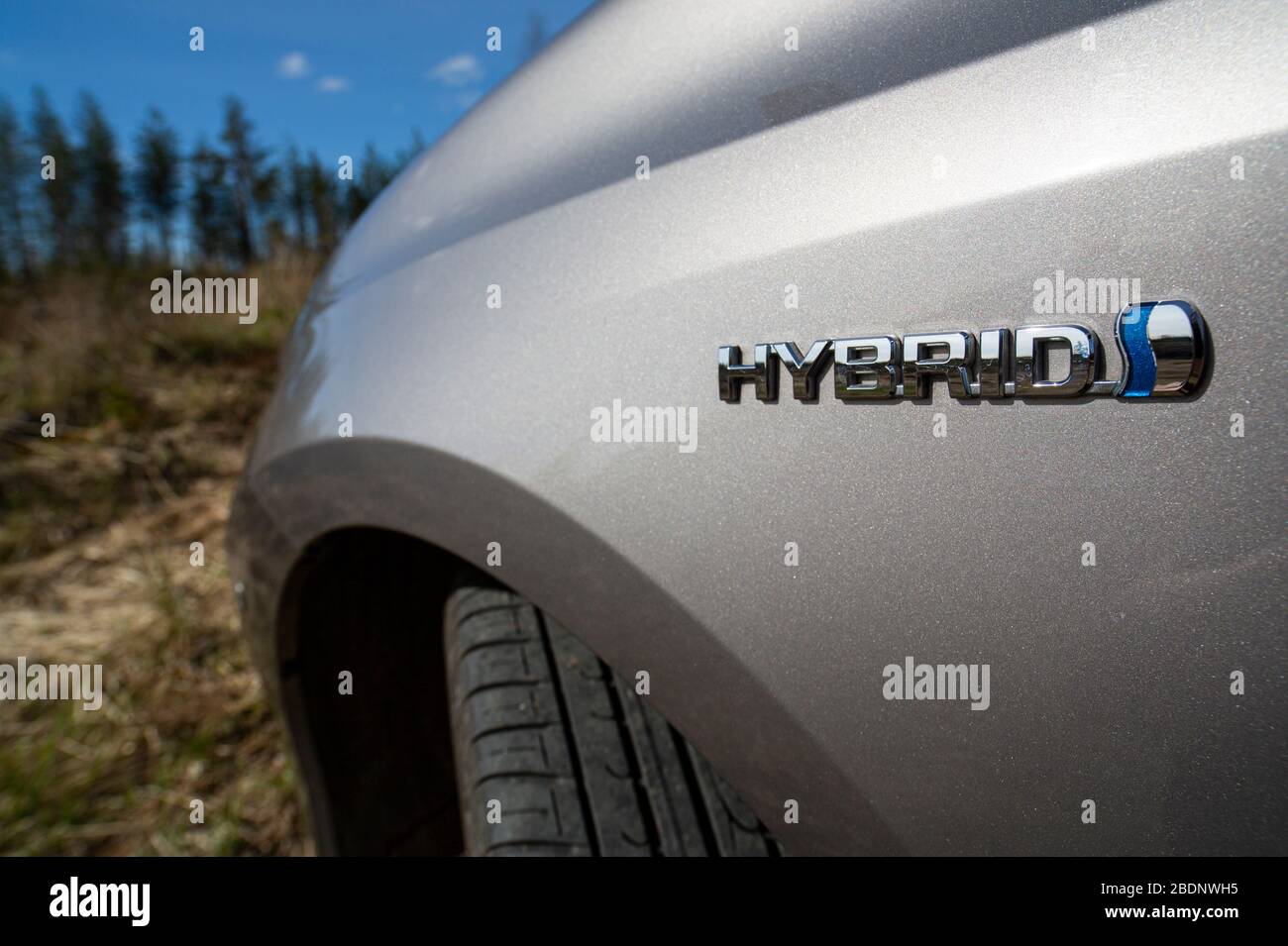 Hybrid logo hi-res stock photography and images - Alamy
