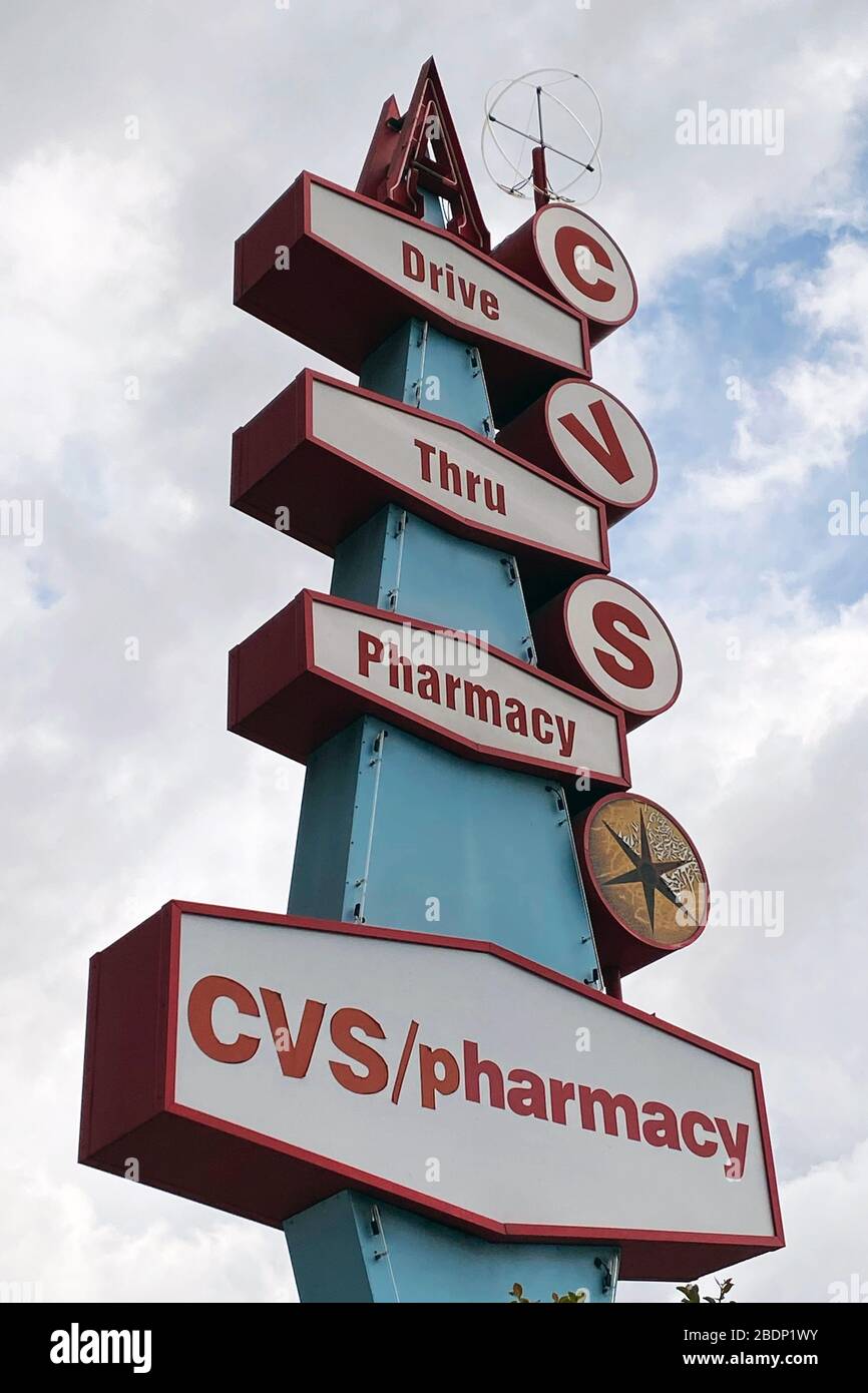 Drive thru pharmacy sign hi-res stock photography and images - Alamy
