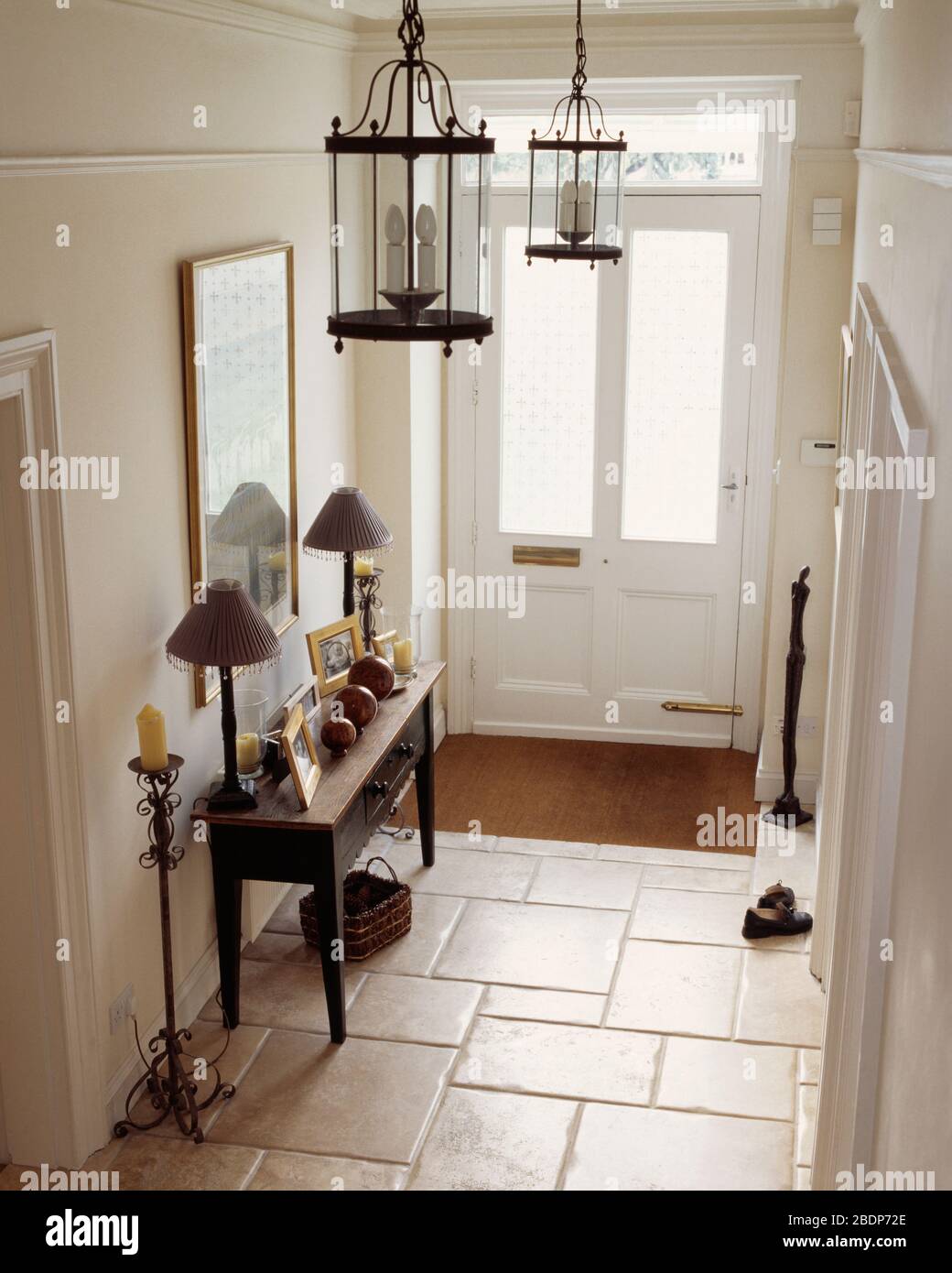 Hallway sale floor lanterns