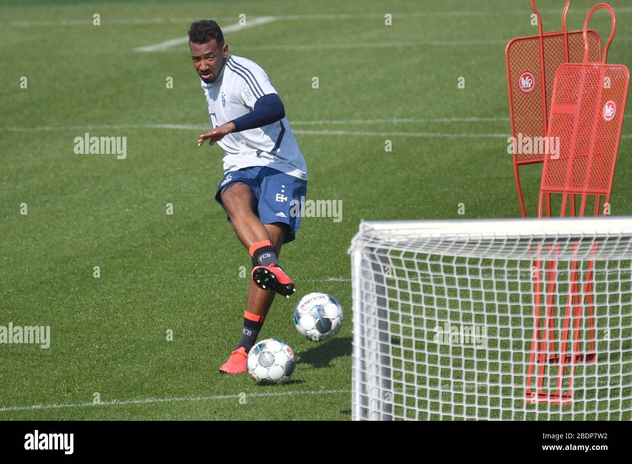 Jerome Boateng Fc Bayern Munich On The Ball Action Single Action Single Image Cut Out Full