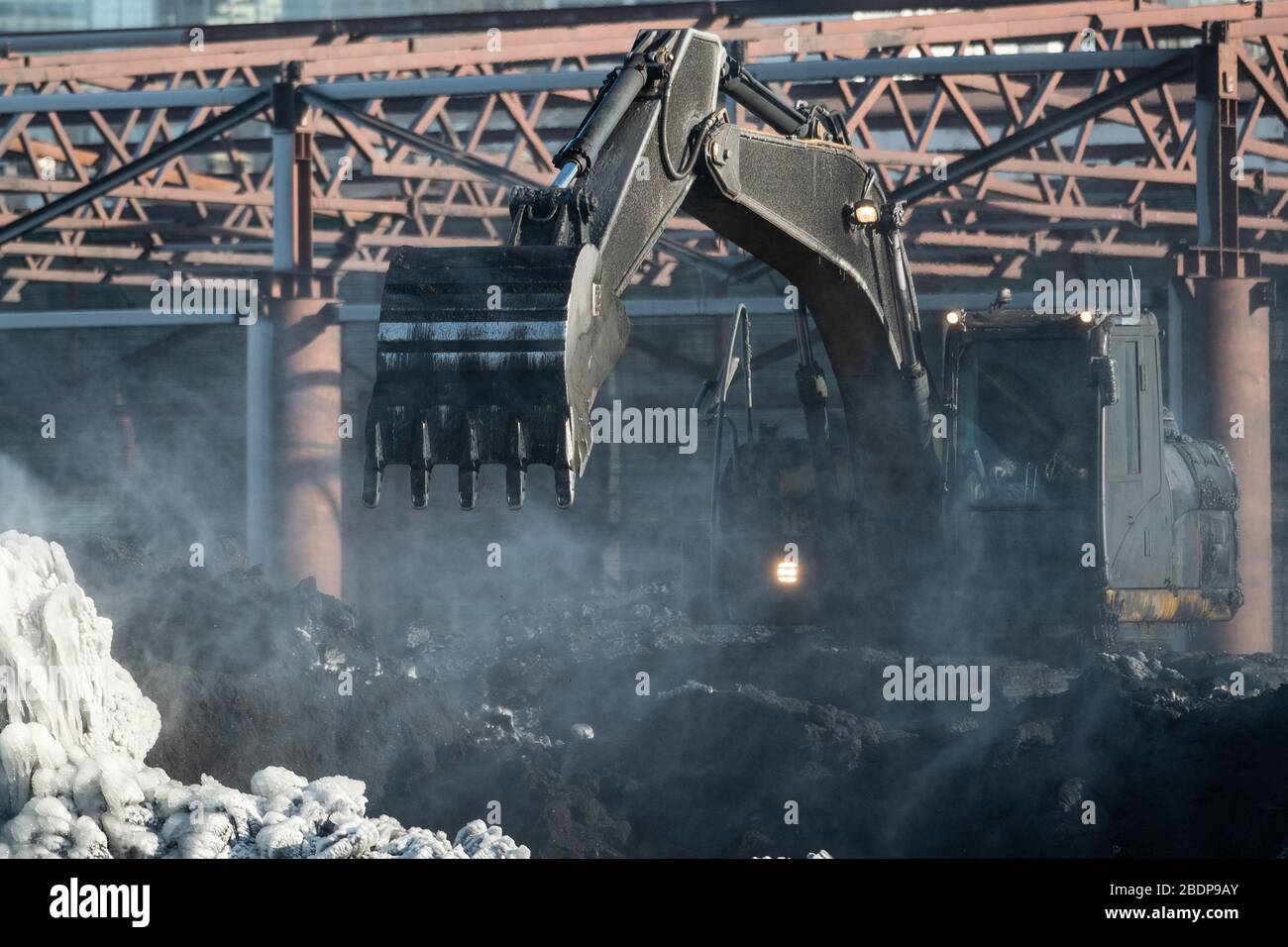 Grab a hole hi-res stock photography and images - Alamy