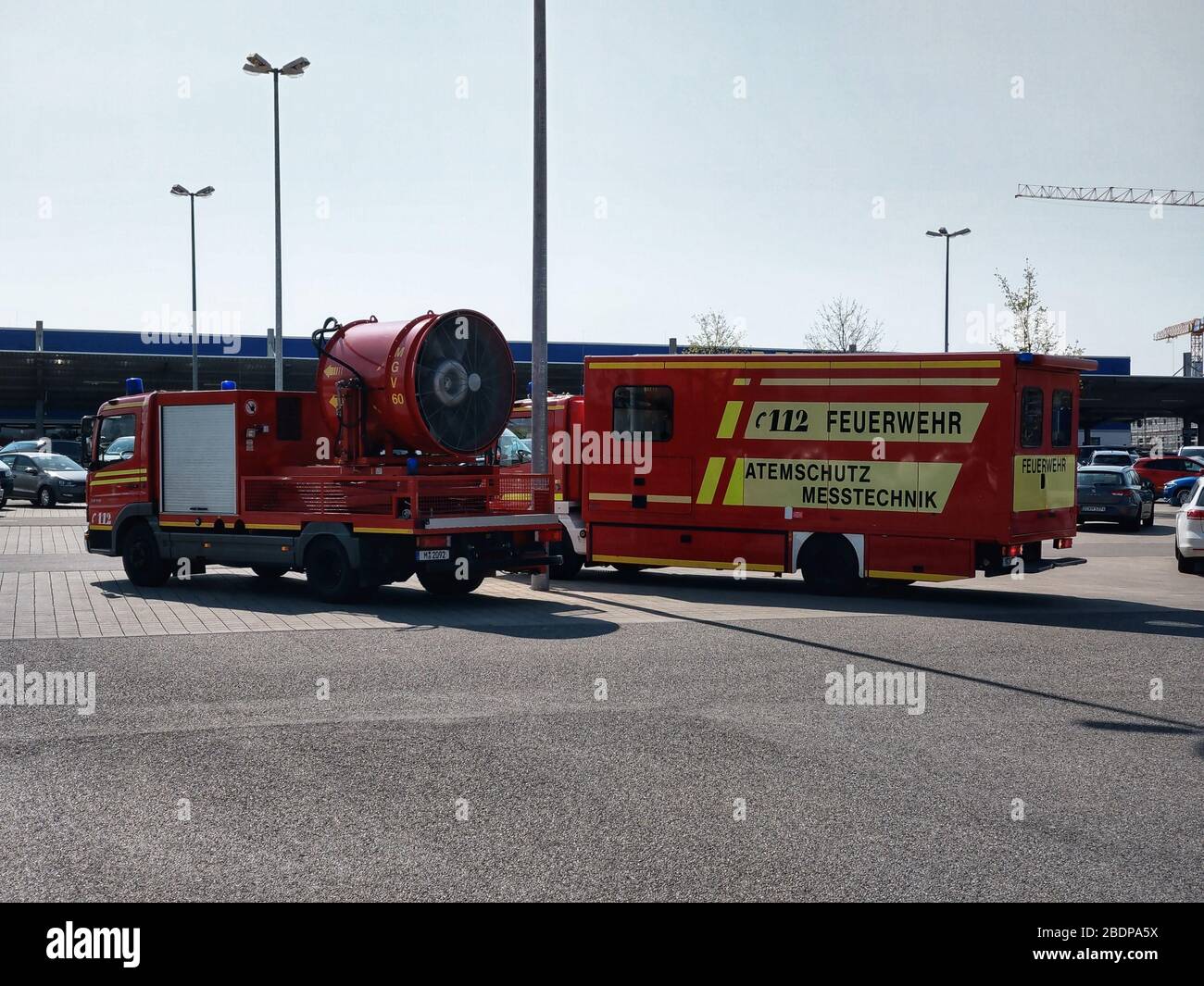 Munich, Bavaria, Germany. 9th Apr, 2020. Atemschutz Messtechnik GW-AS vehicles from the Muenchen Feuerwehr. These vehicles are mobilized to sites where there are dangerous substances involved. Credit: Sachelle Babbar/ZUMA Wire/Alamy Live News Stock Photo