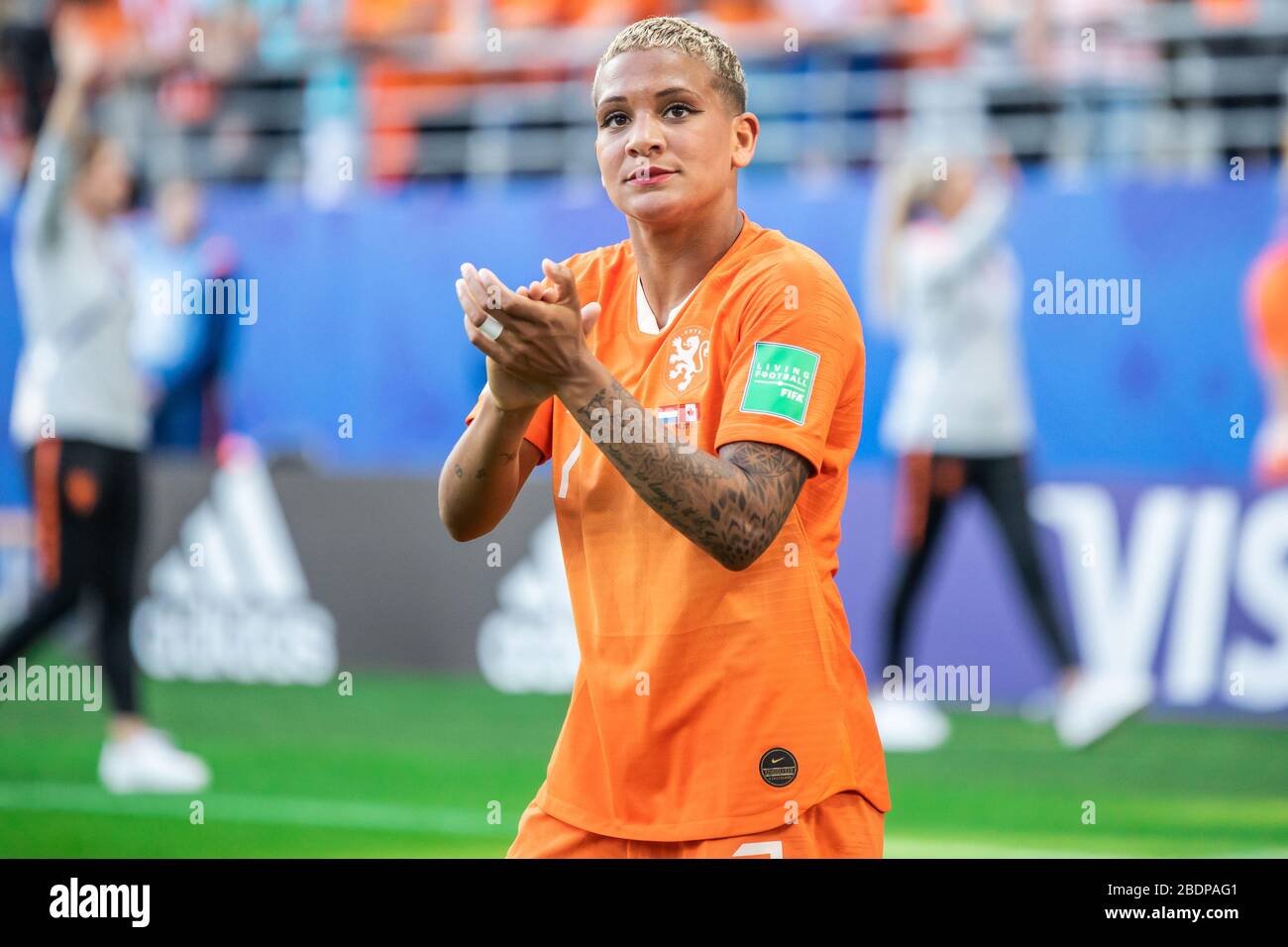 Shanice van de Sanden of Netherlands applauds during the 2019 FIFA Women's  World Cup match between Netherlands and Canada at Stade Auguste-Delaune  stadium.(Final score: Netherlands 2:1 Canada Stock Photo - Alamy