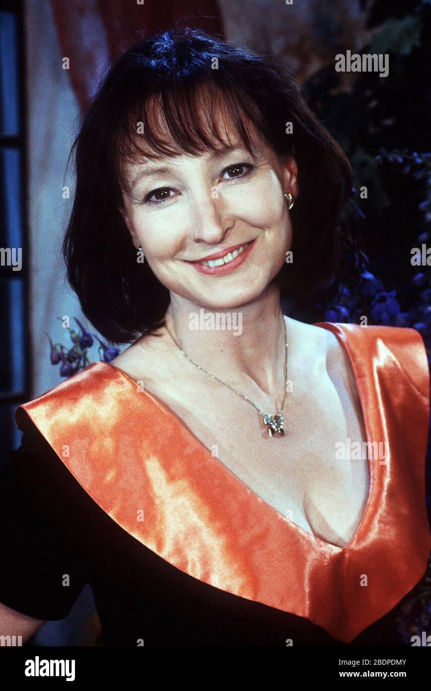 Deutsche Sängerin GABY ALBRECHT zu Gast in der ZDF Sendung Diese Welt braucht gute Freunde