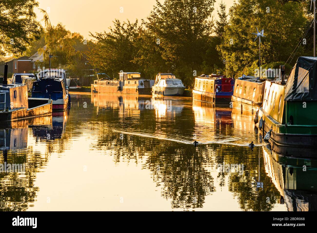 Light canal craft hi-res stock photography and images - Alamy