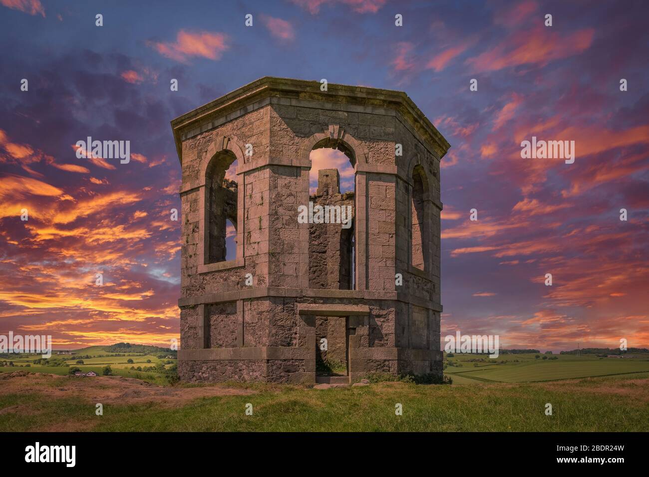 Castle semple hires stock photography and images Alamy
