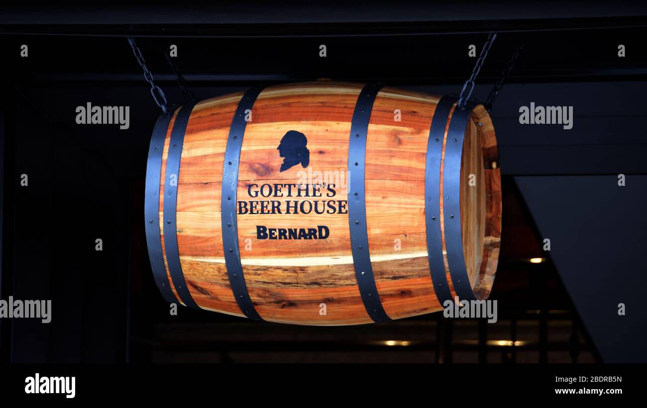 Beer house restaurant hires stock photography and images Alamy