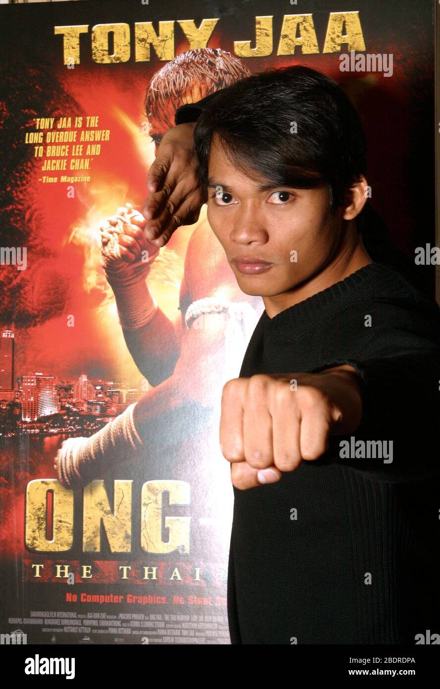 Tony Jaa Of The Film Ong Bak Photographed At The Ritz Carlton In Philadelphia February 10 05 Credit Scott Weiner Mediapunch Stock Photo Alamy
