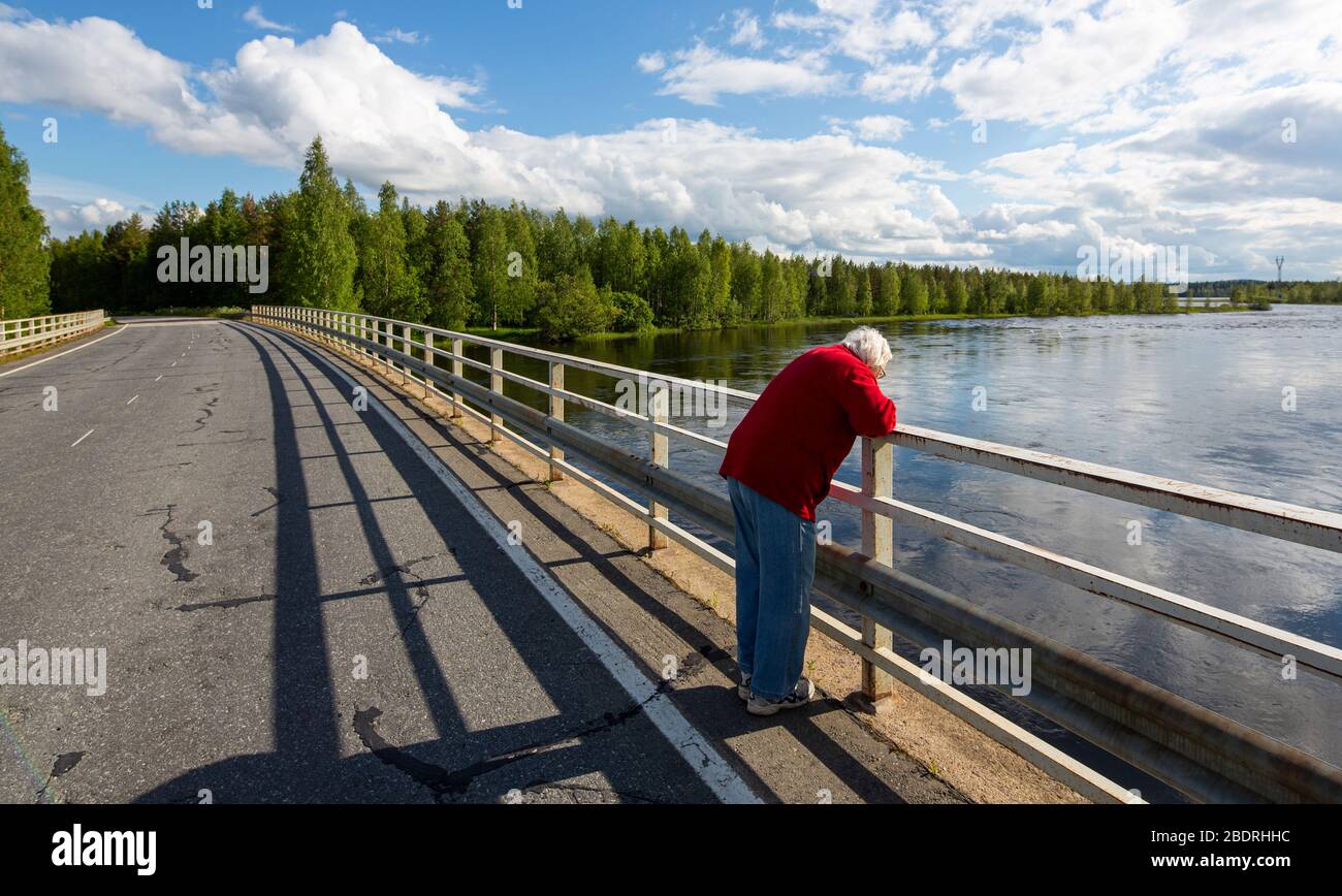 River Bridge Railing Bridge railing profile hi-res stock photography and images - Alamy