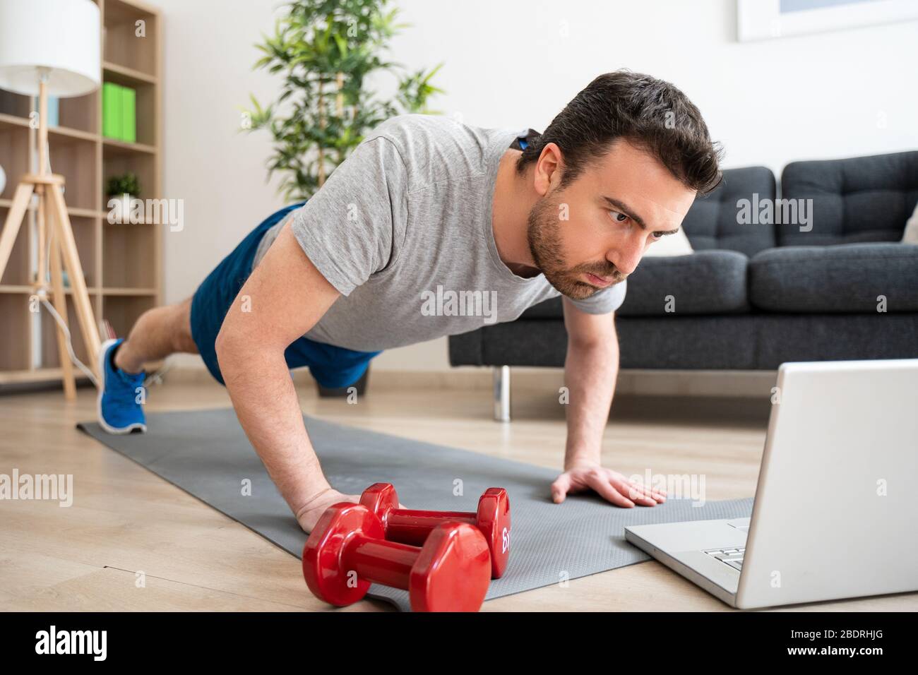 Tutorial home hi-res stock photography and images - Alamy