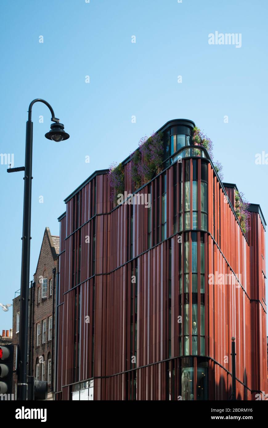 Store Retail Luxury West End Bosideng 2nd floor, 28 S Molton Street, Mayfair, London W1K DSDHA Deborah Saunt David Hills Stock Photo