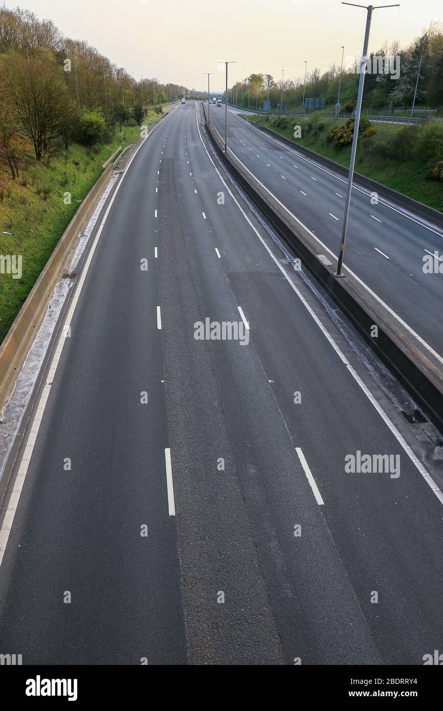 Bromsgrove, Worcestershire, UK. 9th Apr, 2020. An extraordinarily quiet M5 motorway southbound near Birmingham on the Thursday afternoon before the Easter Bank Holiday weekend, as people obey the government instructions to stay away from tourist areas and stay at home. Under normal circumstances, the southbound carriageway is busy with caravans, campervans and tourist traffic from the midlands making their way south for the weekend. Only a few cars and lorries can be seen. Credit: Peter Lopeman/Alamy Live News Stock Photo