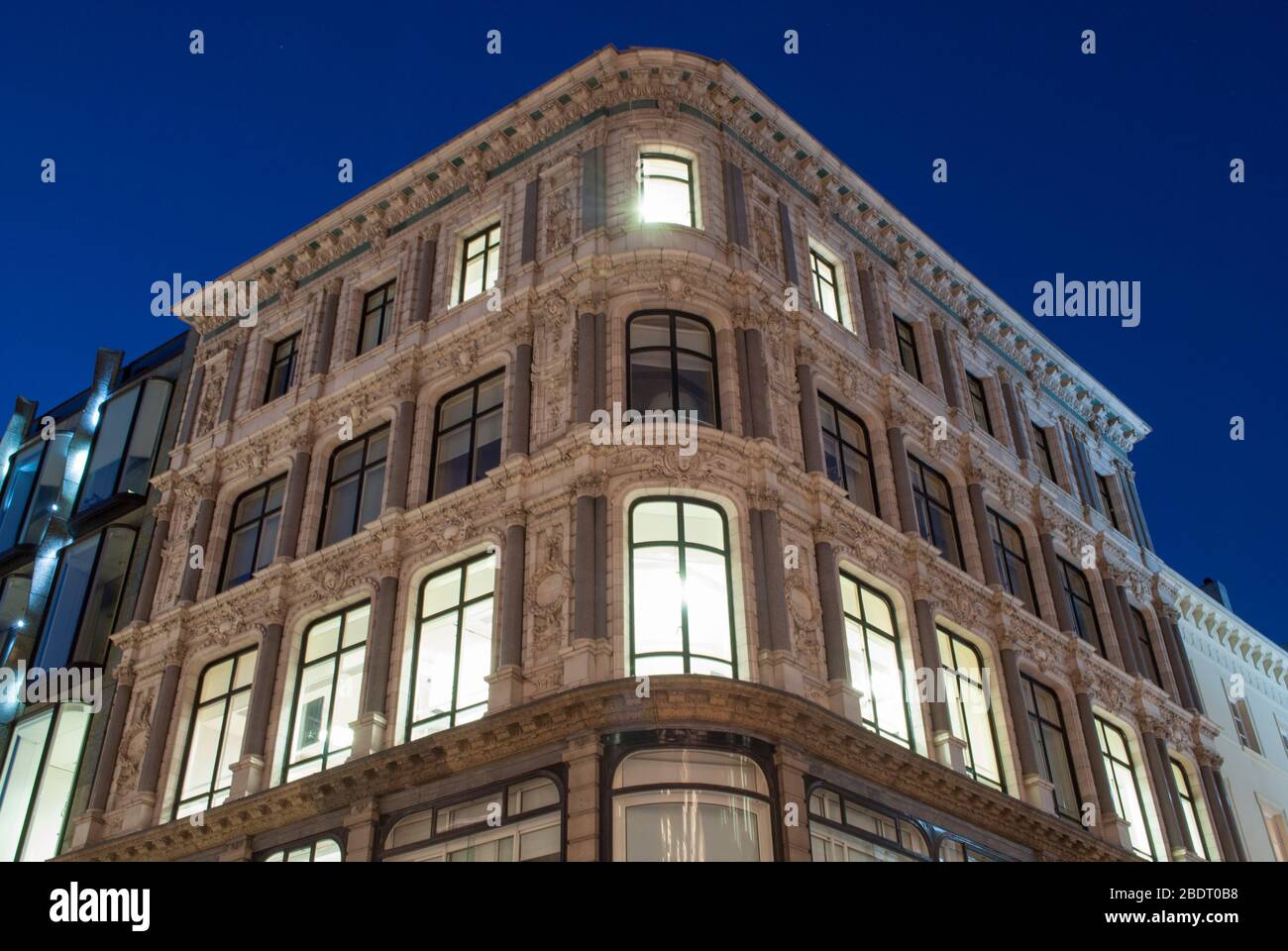 Neoclassical Architecture Lights Windows 47-48 New Bond Street, Mayfair, London W1S 1DJ Stock Photo