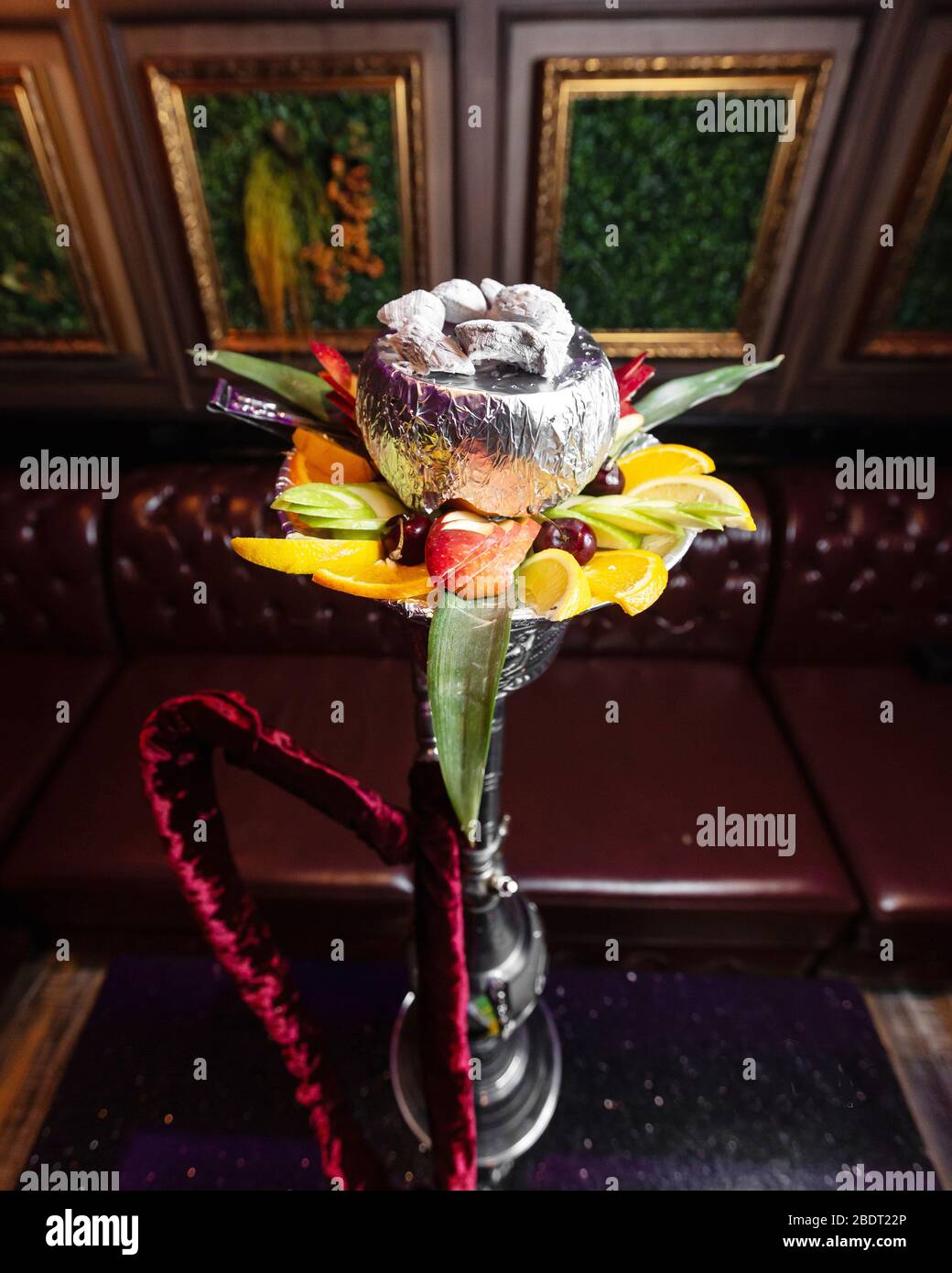 close up of hookah bowl with fruit slices Stock Photo - Alamy