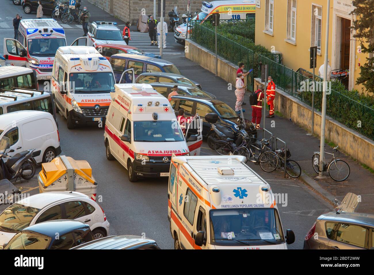 Florence, Italy. 09 April, 2020. Coronavirus positive patients were transferred from the nursing home in Florence with the intervention of numerous ambulances. The transfer of guests of the Rsa San Giuseppe began in the late afternoon today. Florence, Italy. Credit: Mario Carovani/Alamy Live News. Stock Photo