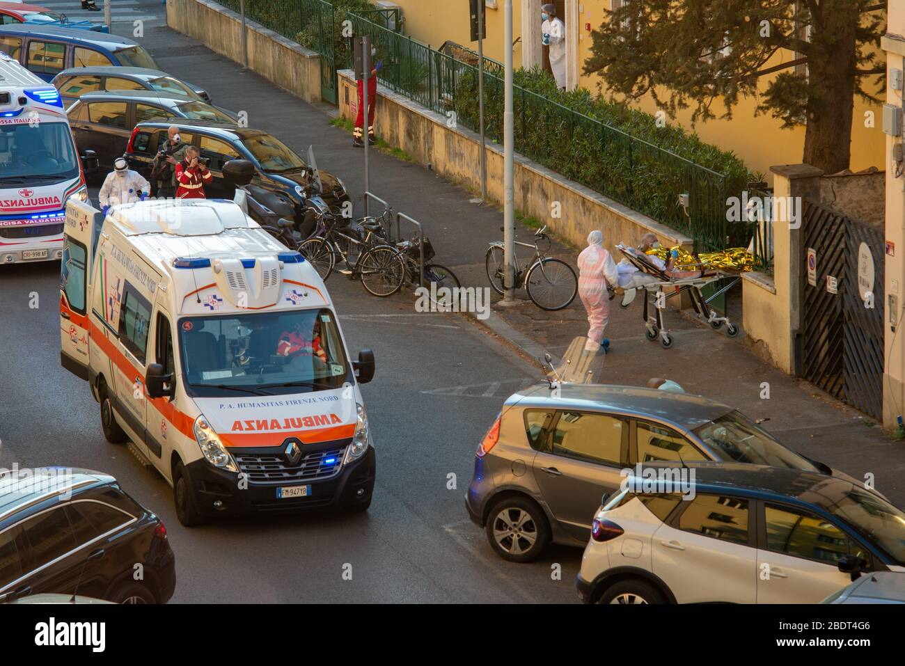 Florence, Italy. 09 April, 2020. Coronavirus positive patients were transferred from the nursing home in Florence with the intervention of numerous ambulances. The transfer of guests of the Rsa San Giuseppe began in the late afternoon today. Florence, Italy. Credit: Mario Carovani/Alamy Live News. Stock Photo