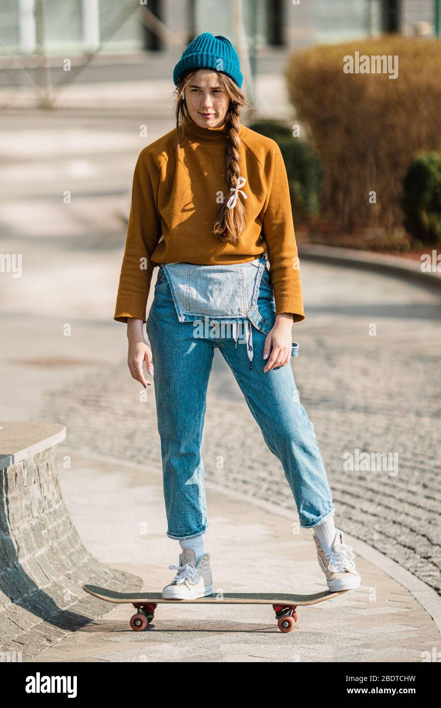 Skater girl top outfits 2019