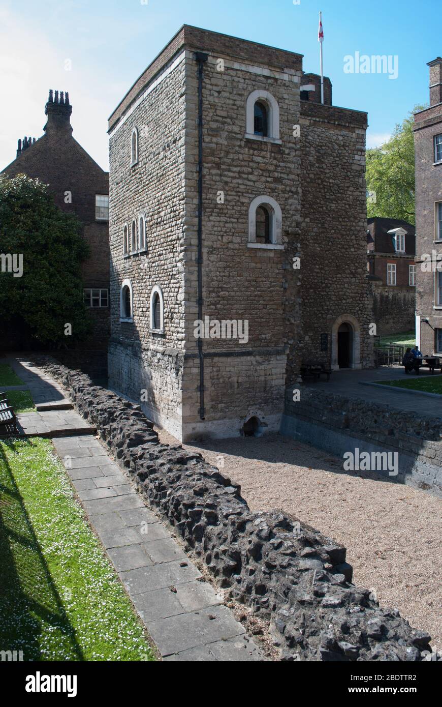 English Heritage Kentish Ragstone Old Jewel Tower, Abingdon Street, Westminster, London SW1P by Henry de Yevele Stock Photo