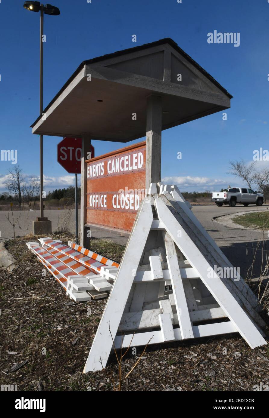 Kansasville, Wisconsin, USA. 9th Apr, 2020. Wisconsin Gov. Tony Evers