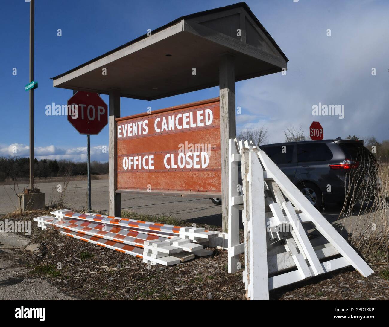 Kansasville, Wisconsin, USA. 9th Apr, 2020. Wisconsin Gov. Tony Evers