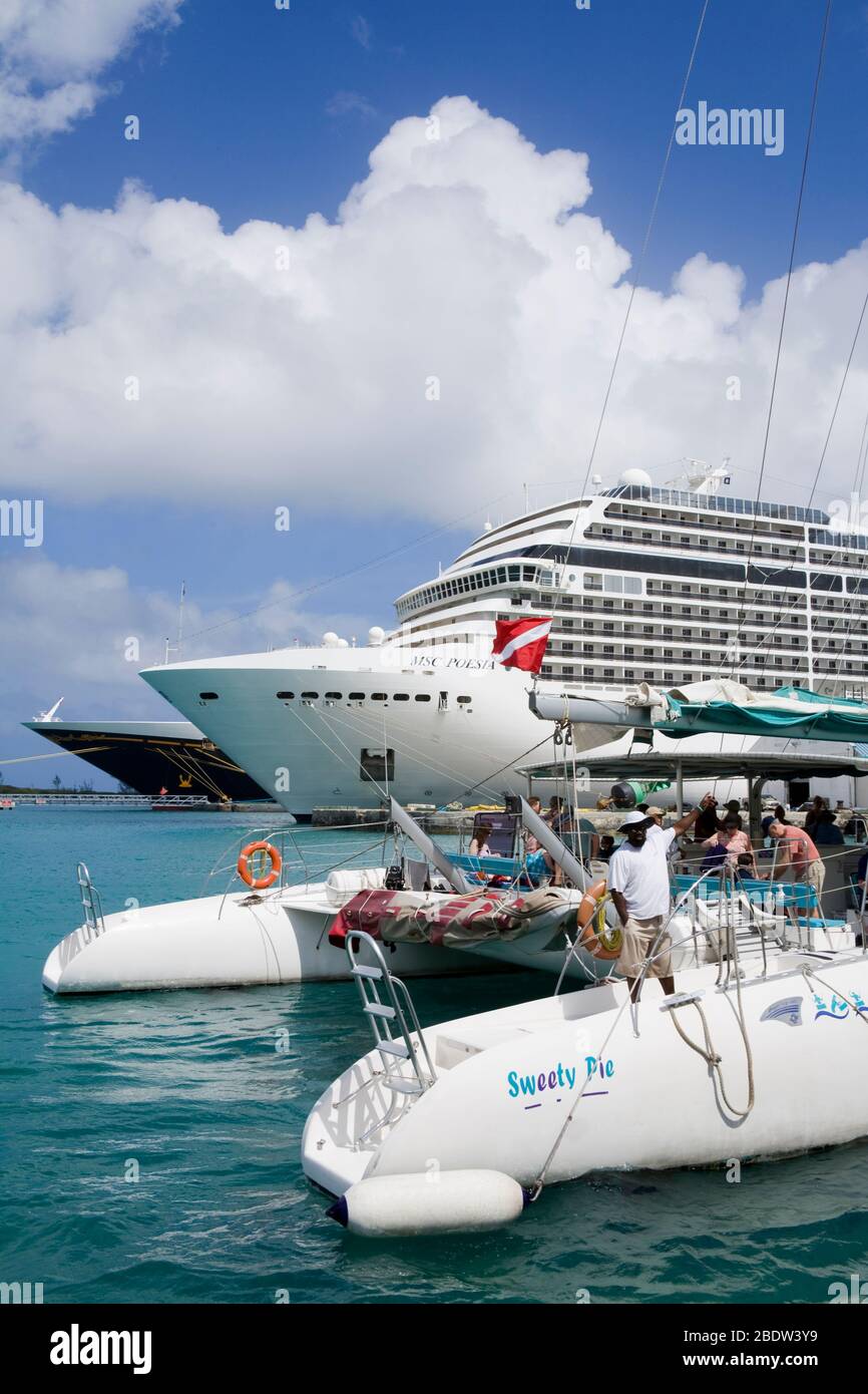 catamaran in nassau bahamas