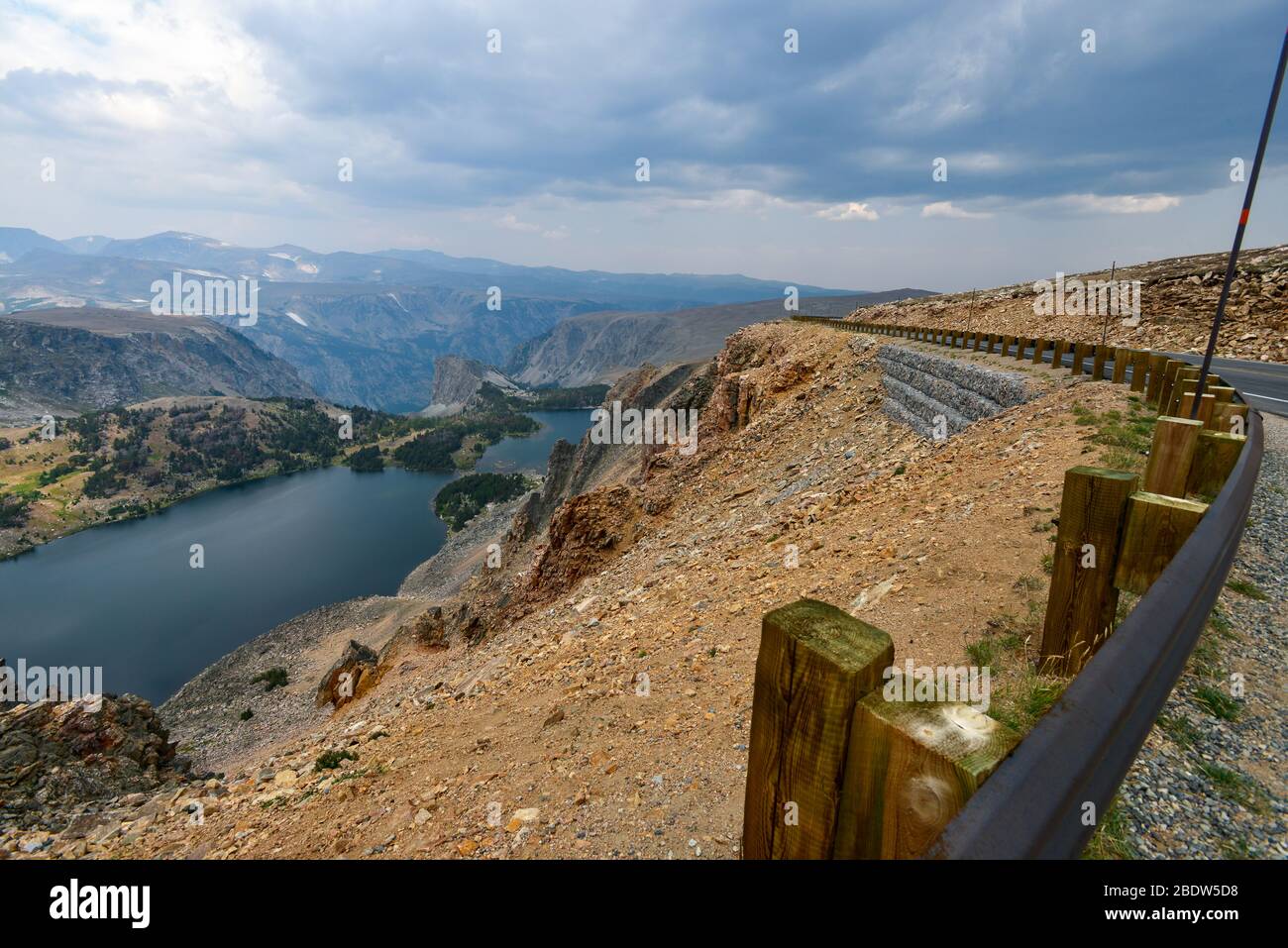 The Beartooth Highway passes the Twin Lakes in the North Absaroka Wilderness Stock Photo