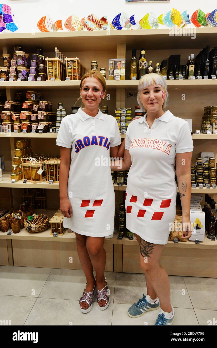 Smiling Croatian women in Dubrovnik, Croatia Stock Photo Alamy