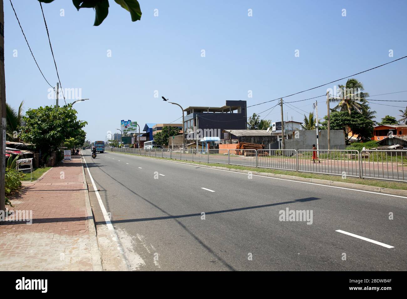 Sri lanka tourist bus hi-res stock photography and images - Alamy