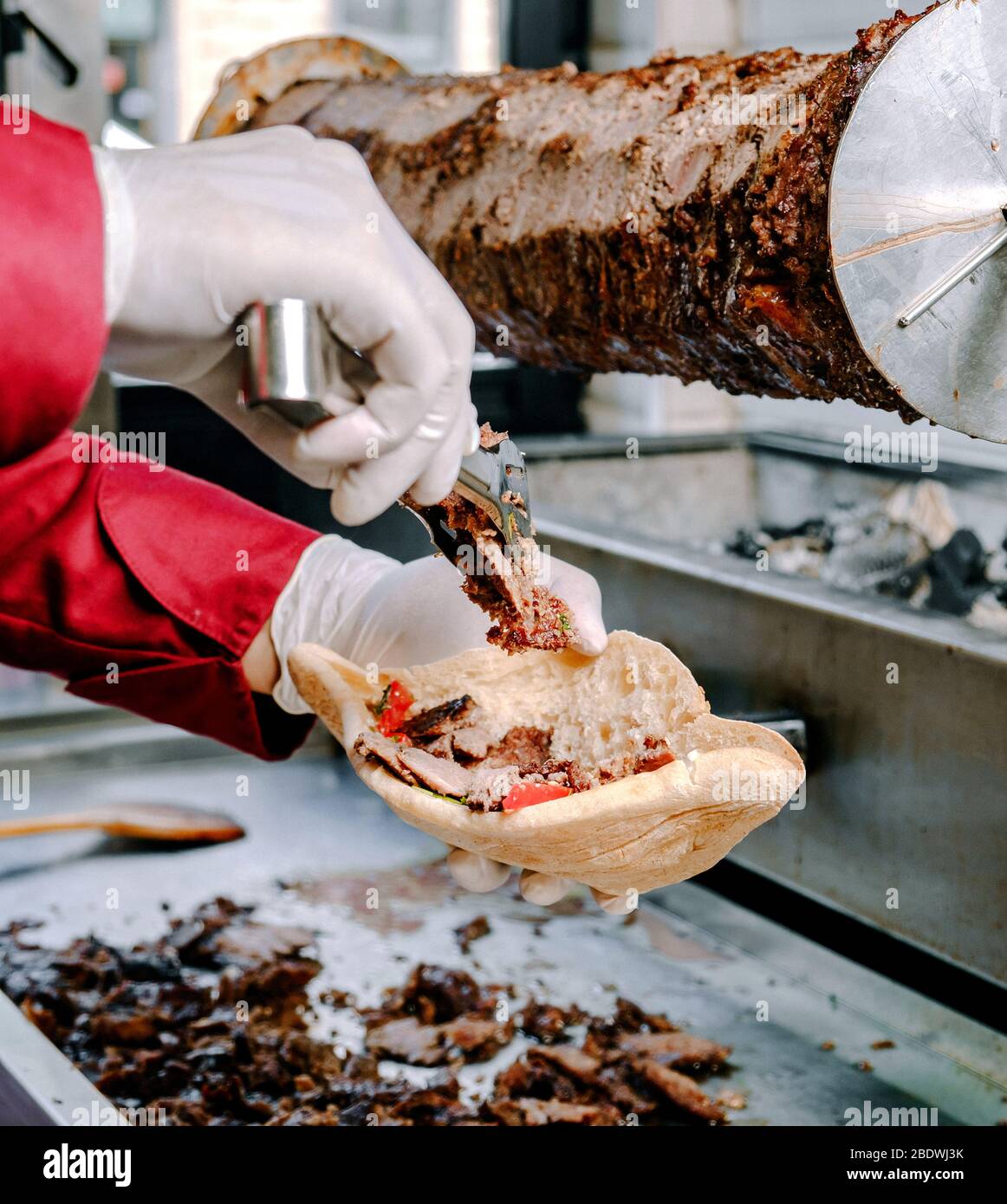 Doner kebab meat vertical hi-res stock photography and images - Alamy