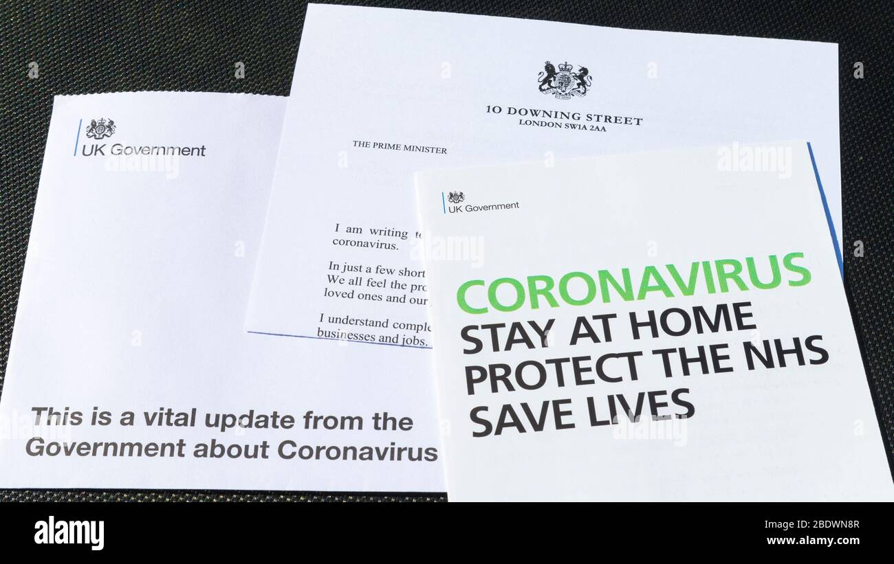 Ashford, Kent, UK. 10th Apr, 2020. Information pack distributed by the UK Government arrives in the post with an update about the coronavirus pandemic. Stay at home, protect the NHS, save lives. ©Paul Lawrenson 2020, Photo Credit: Paul Lawrenson/Alamy Live News Stock Photo