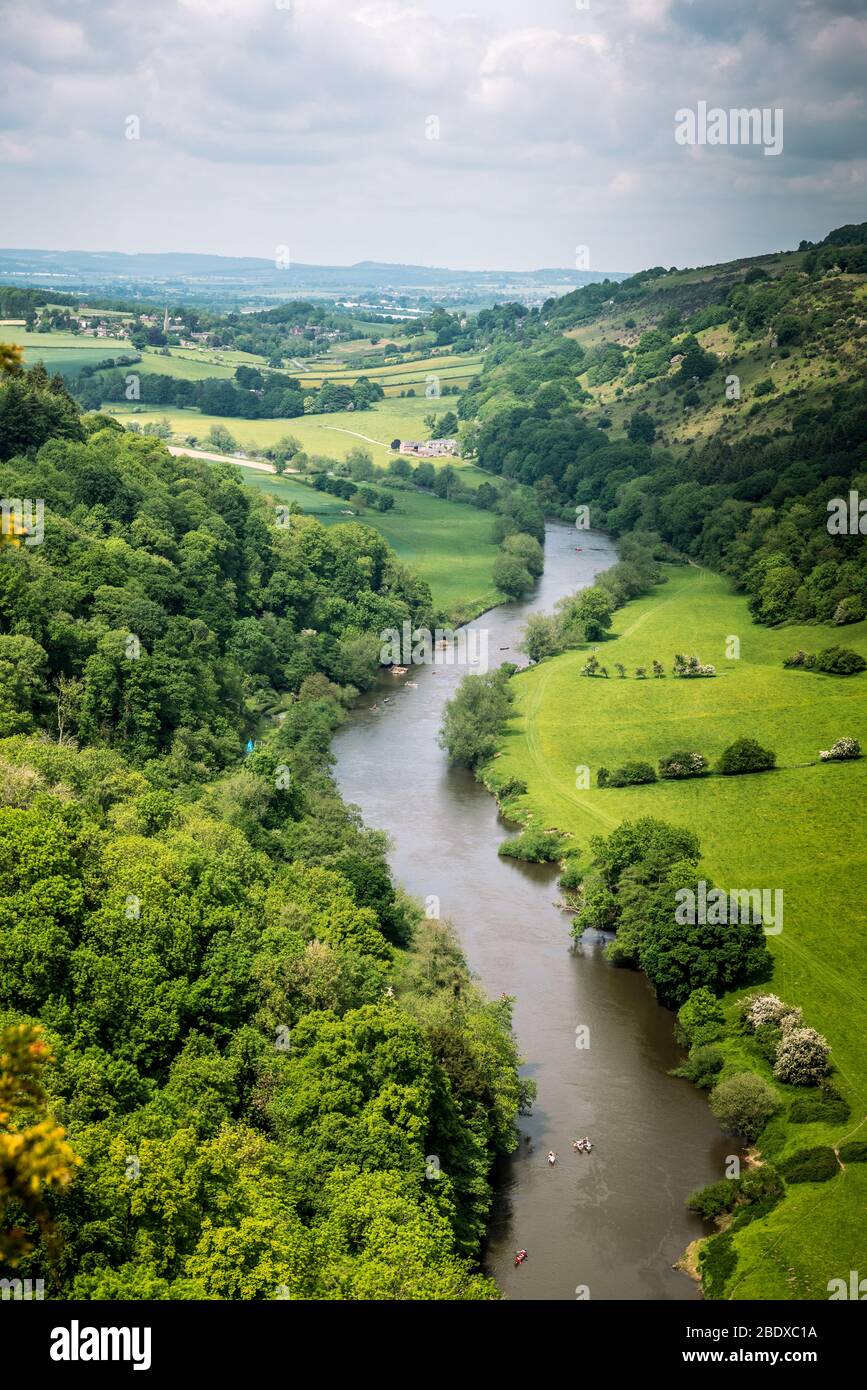 View of the river wye as the wye valley meanders past symonds yat rock viewpoint. Stock Photo