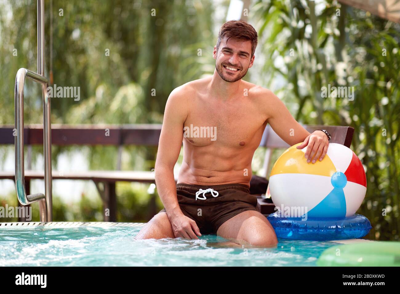 With Pool Man Man in the pool hi-res stock photography and images - Alamy