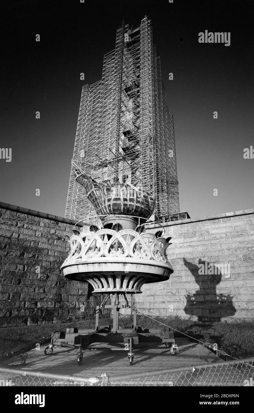 Statue of Liberty, Restoration, 1984 Stock Photo Alamy