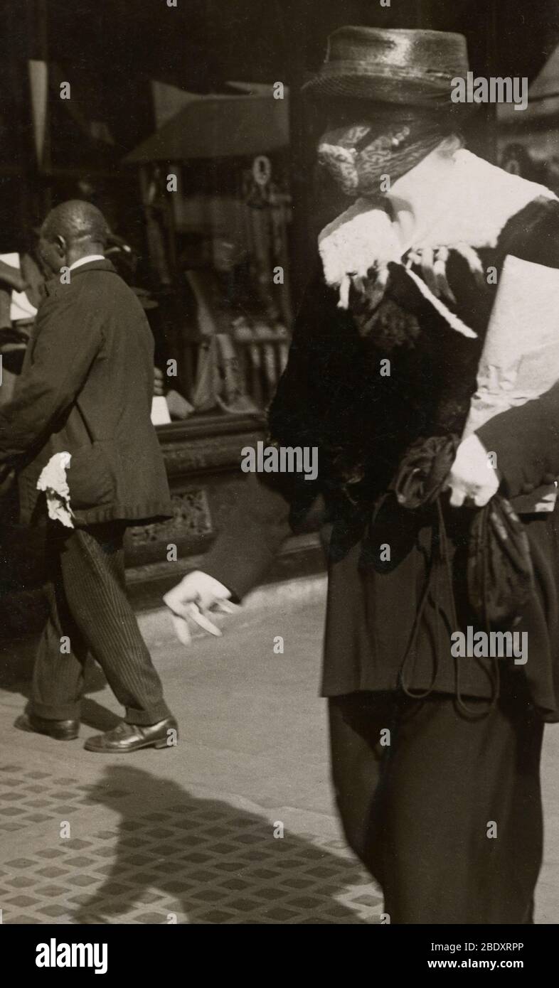 1918 flu mask hi-res stock photography and images - Alamy
