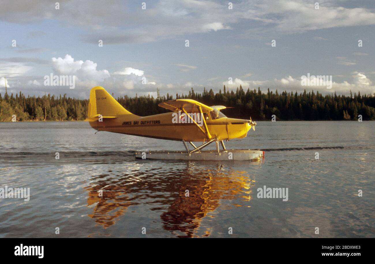 Ontario canada bush plane hires stock photography and images Alamy