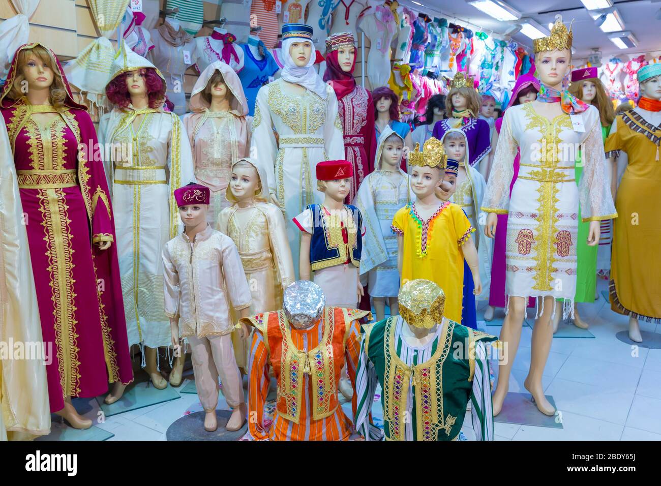 Dummies with traditional clothes in a shop. Tunis city. Tunisia, Africa. Stock Photo
