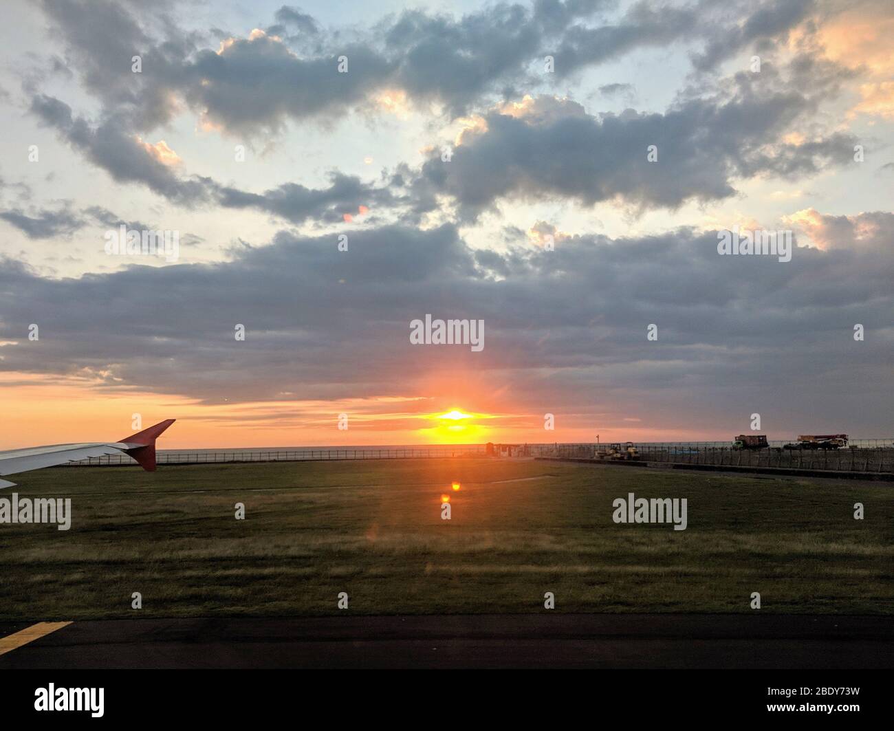 Plane before take off hi-res stock photography and images - Alamy