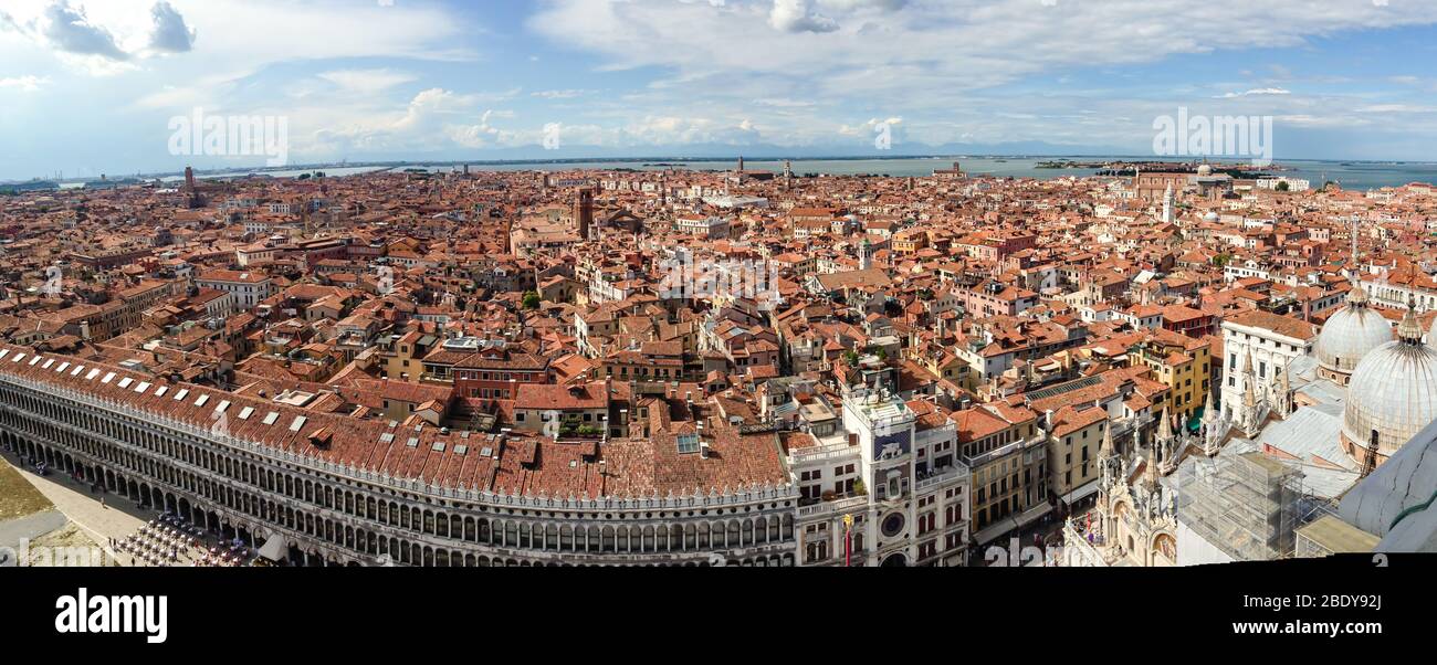 Ariel view hi-res stock photography and images - Alamy