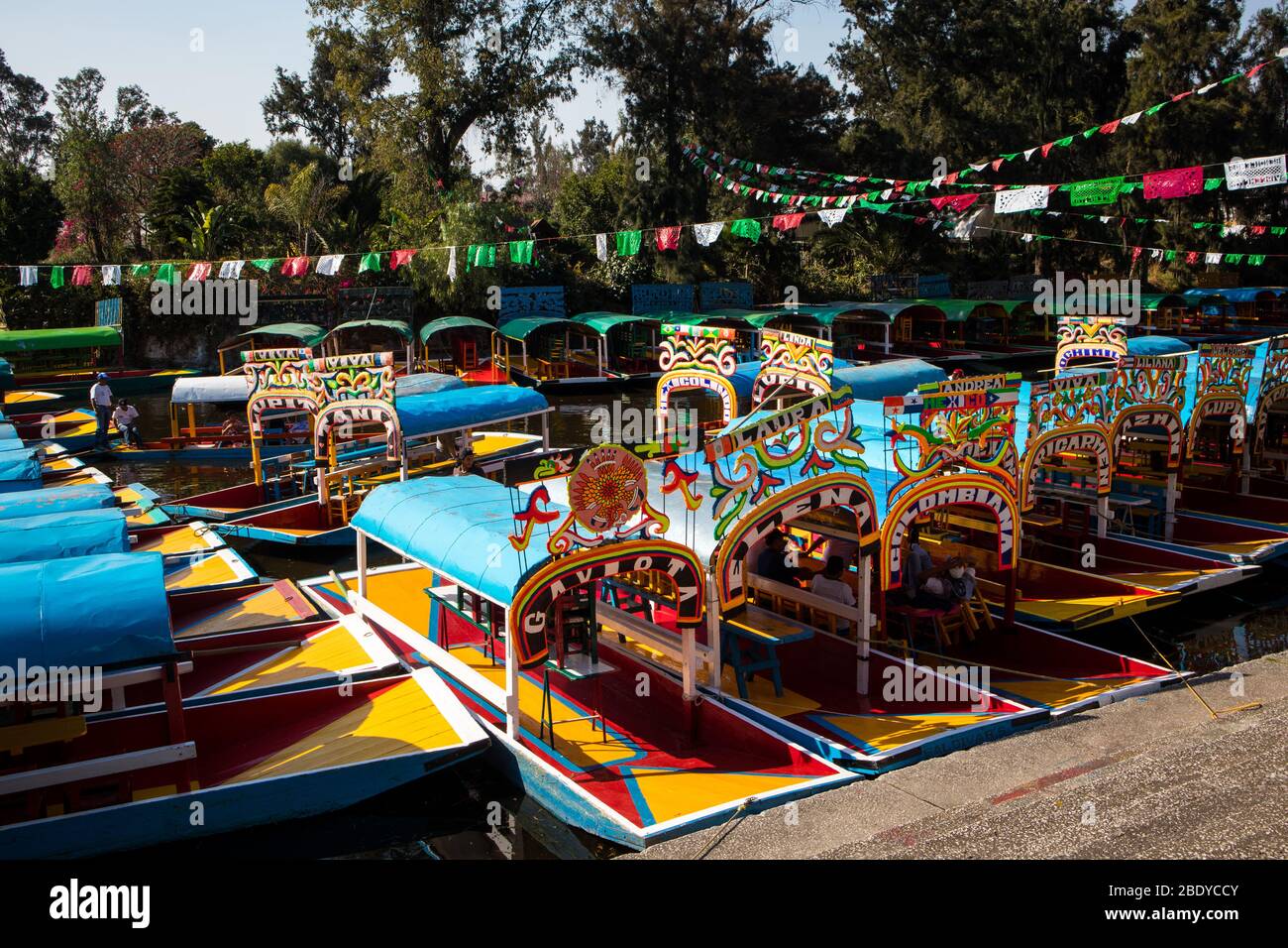 Canals of xochimilco mexico city hires stock photography and images Alamy