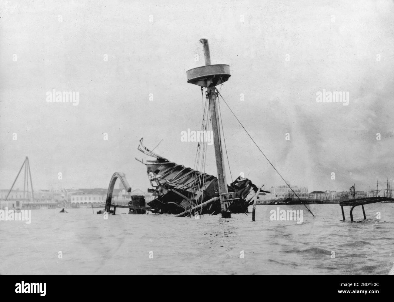 Wreckage of USS Maine, 1898 Stock Photo